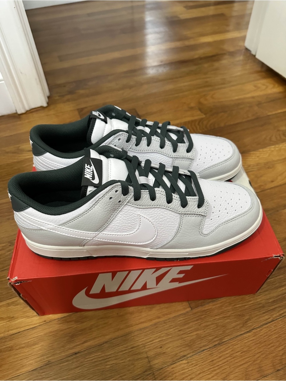 *New* Nike Dunk Low Men White Green (HF2874-001) Size 13